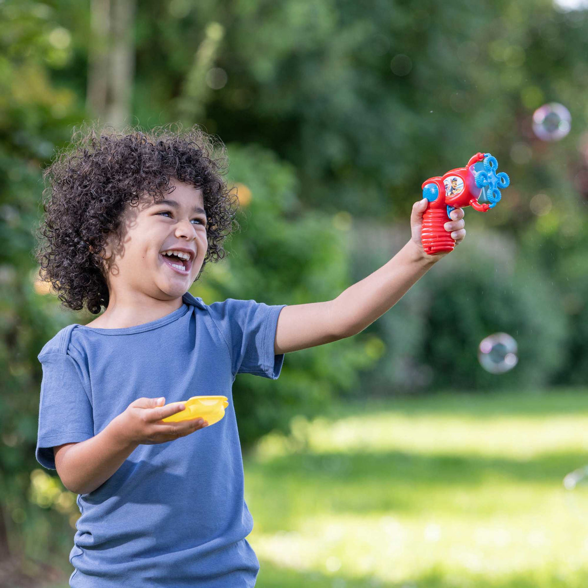 Paw Patrol Bubble Bundle Includes Bubble Gun, Bubble Wands & Solution