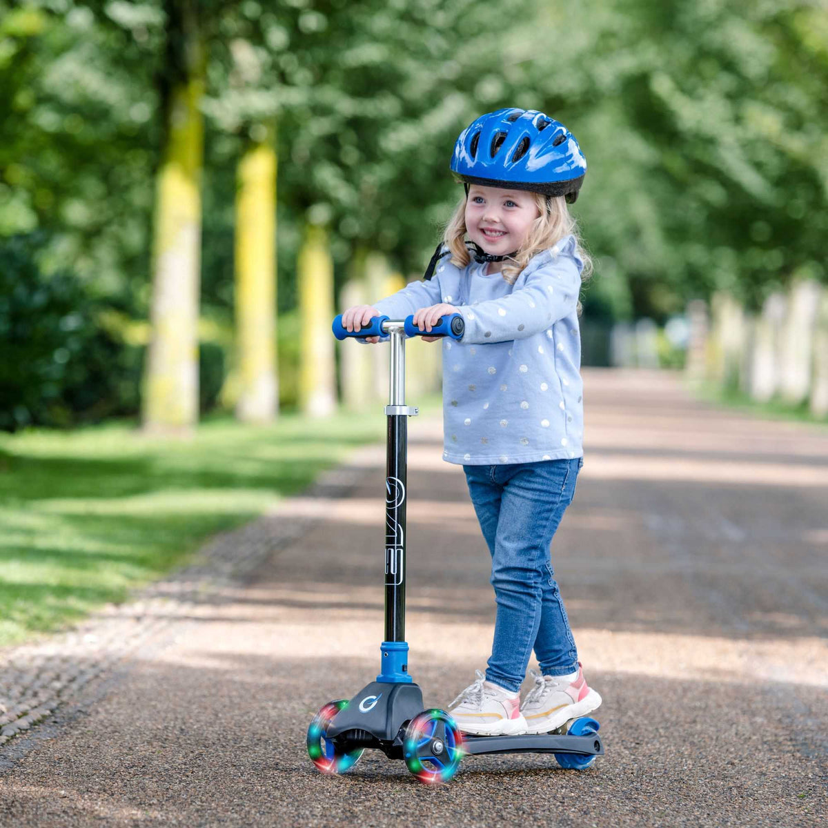 EVO Light Up Cruiser Scooter - Blue Scooters