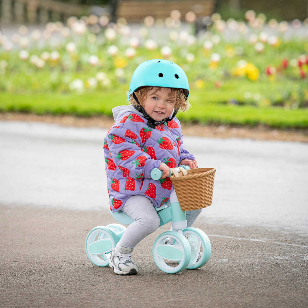 Atom Bobble Bike with Basket in Mint Green, charming children&#39;s bicycle with front basket. Perfect Balance Bike for training.