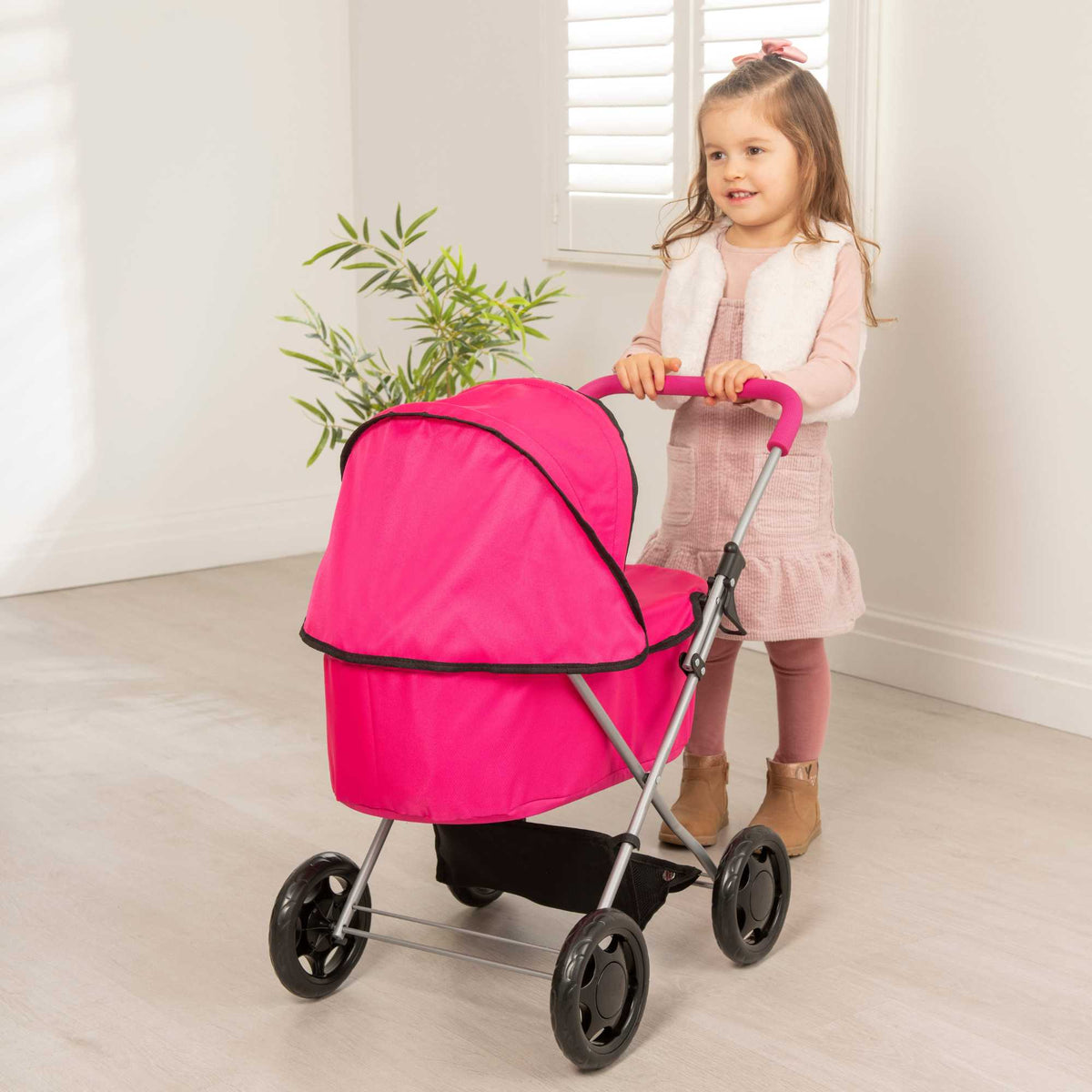 Chicco Amore Dolls Pram - Elegant and Sturdy Toy Pram for Dolls with Adjustable Handle