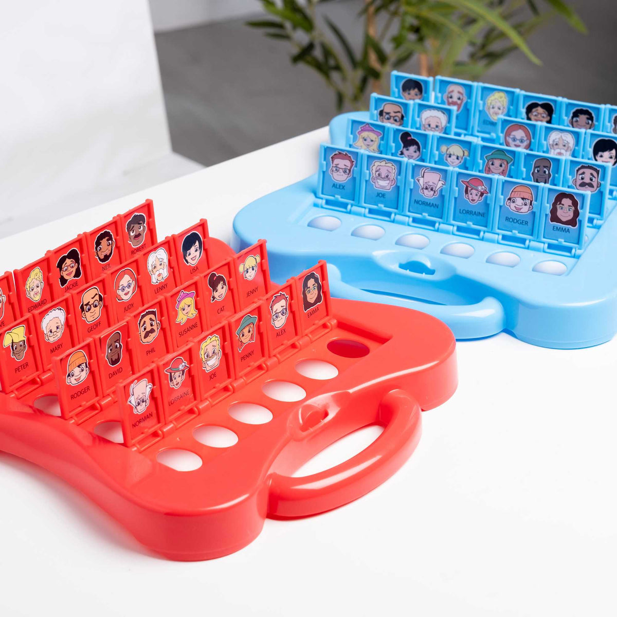 Who&#39;s Who? Family Board Game Boxed Family Games
