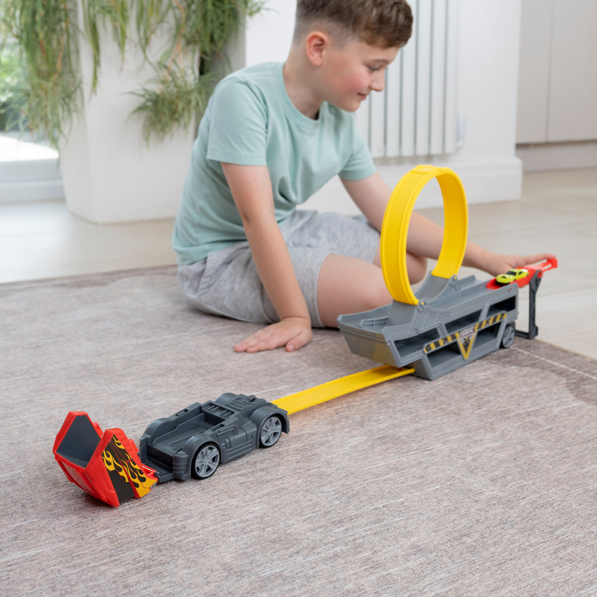 Teamsterz Launch &amp; Loop Transporter Set - Includes Die Cast Car