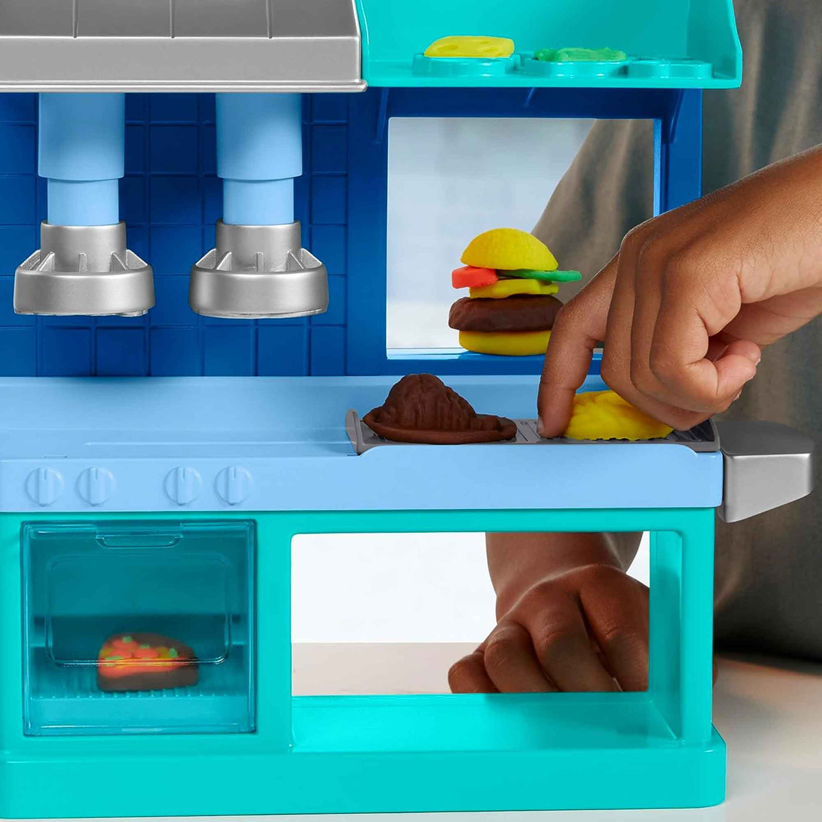 Play-Doh Kitchen Creations Busy Chef&#39;s Restaurant Playset