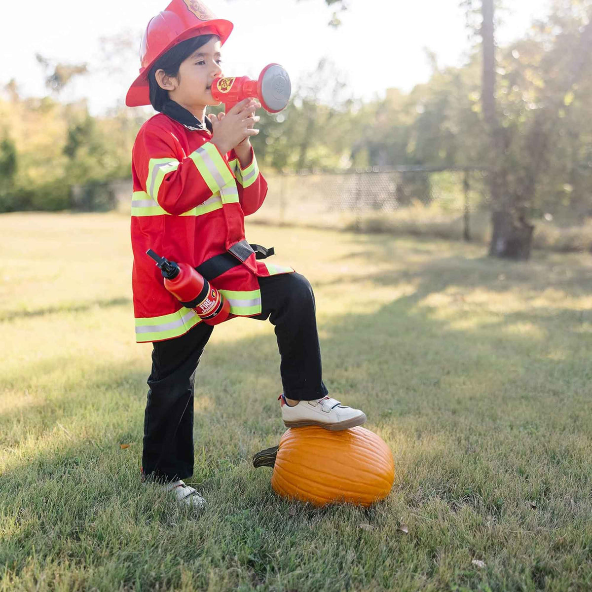 Melissa &amp; Doug Fire Chief Children&#39;s Costume, 3-6 years