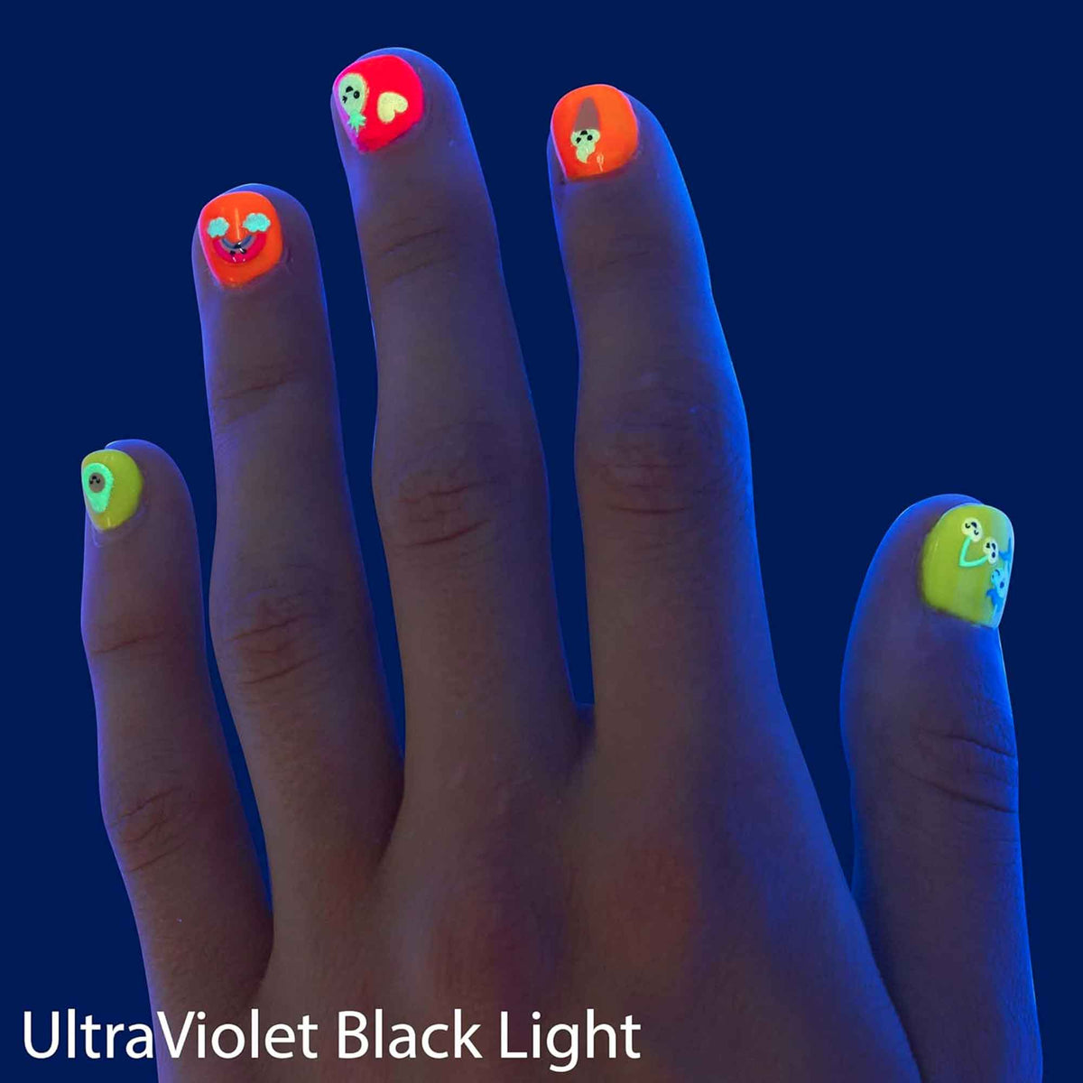 FabLab Glow in the Dark Nail Art