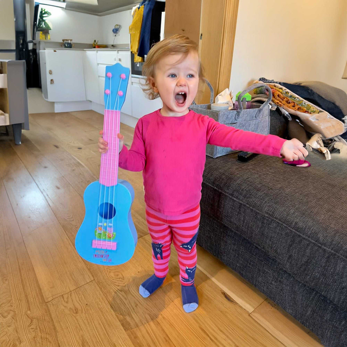 Peppa Pig Acoustic Guitar