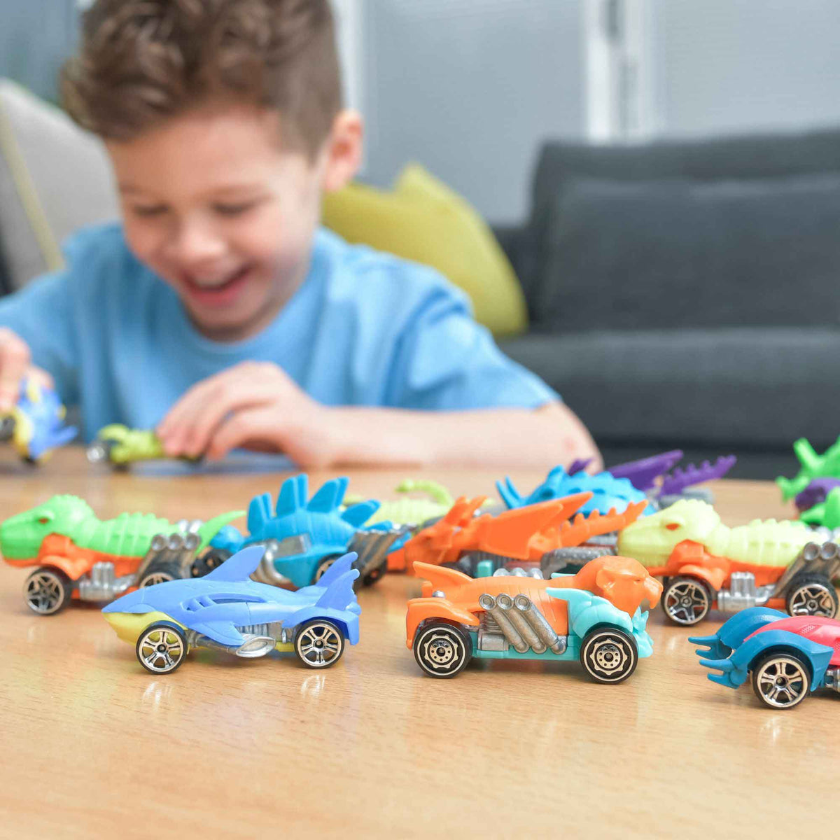 Teamsterz Beast Machine Dino Car Play Set - Set of 10 Die-Cast Cars